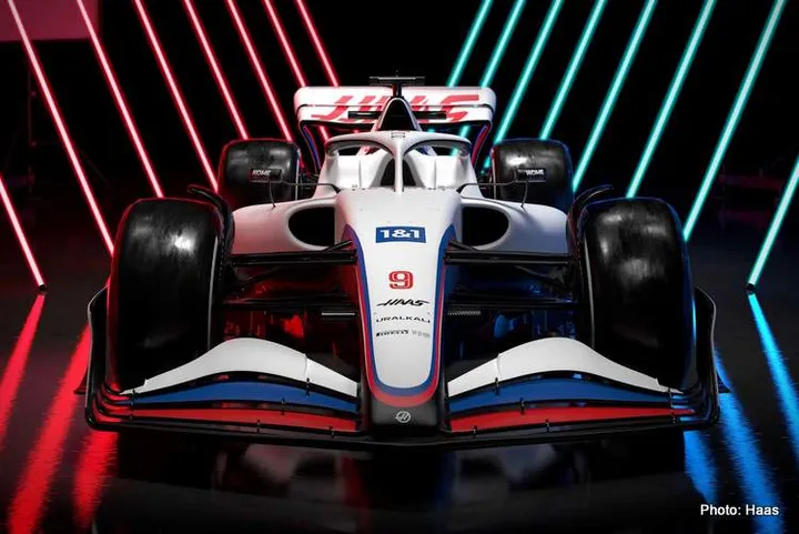 haas vf-22 2022 f1 new car unveil launch