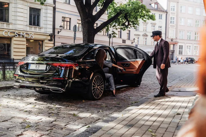 Private chauffeurs can boost your business - CEOWORLD magazine