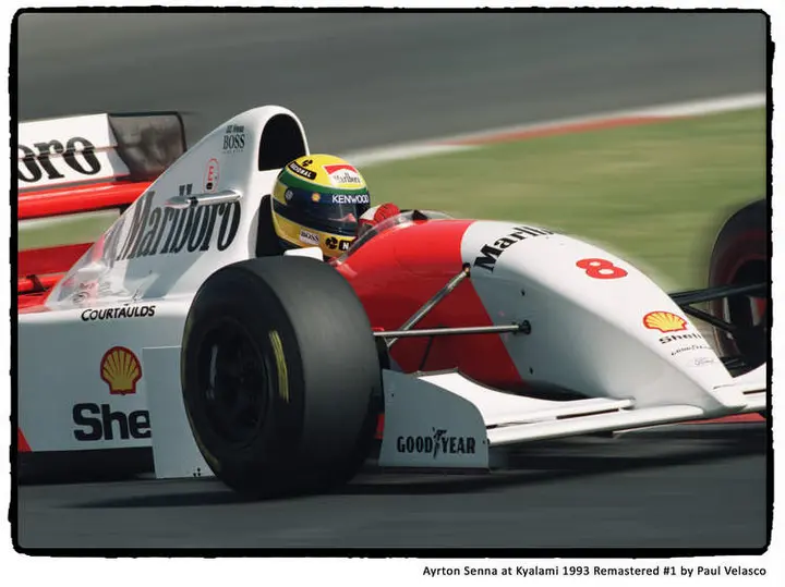 Ayrton-Senna F1 historic photo