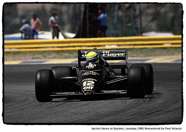 Ayrton-Senna F1 historic photo