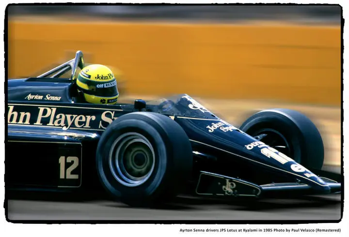 Ayrton-Senna F1 historic photo