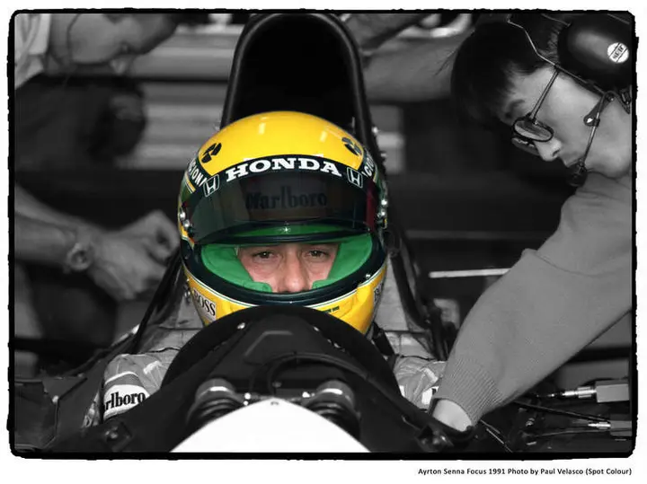 Ayrton-Senna F1 historic photo