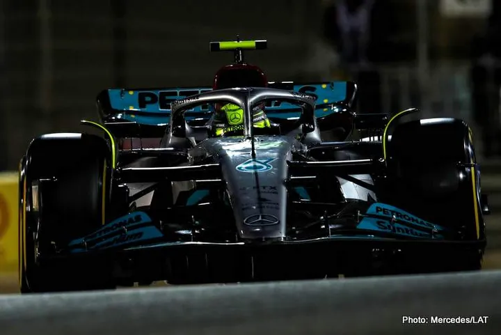 hamilton w13 bahrain 2022