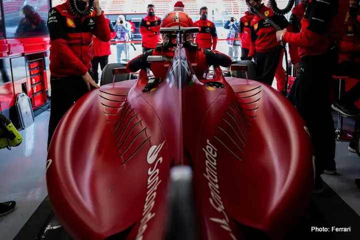 Editor's Desk: It's time Ferrari gave Binotto a hand