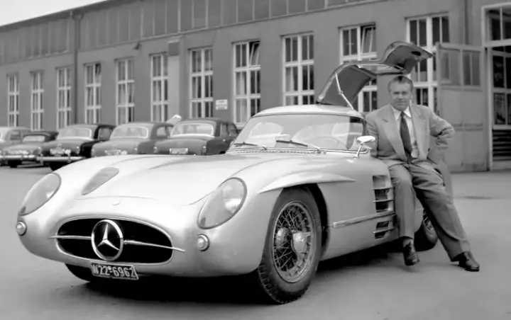 1955 Mercedes-Benz 300 SLR 'Uhlenhaut Coupé'