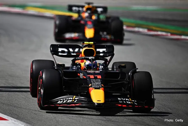 Horner perez and verstappen closer Spanish gp red bull