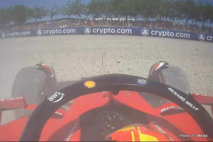 sainz barcelona race 2022