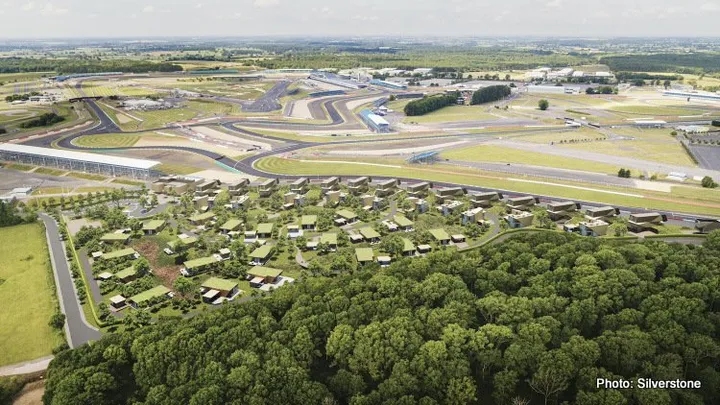 escapade silverstone project 1