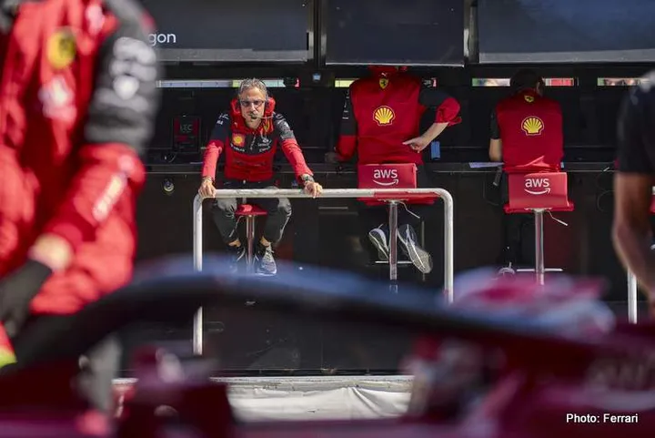 ferrari pitwall baku 2022