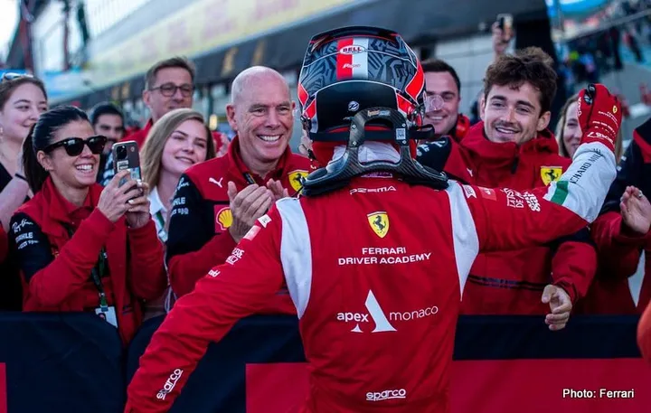 sainz pole silverstone ferrari 