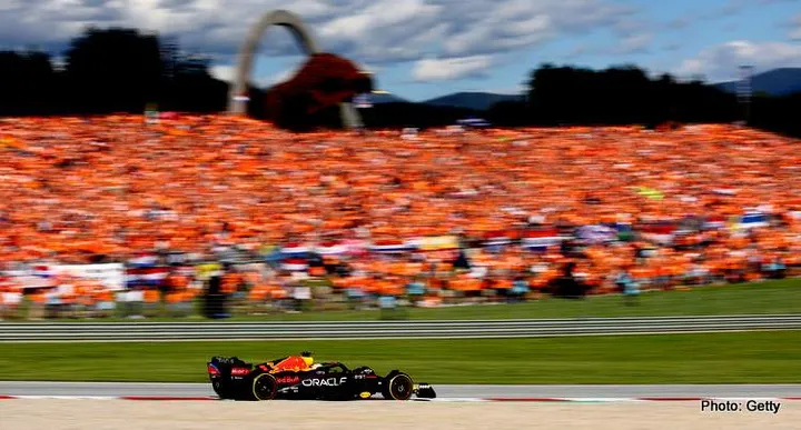 SPIELBERG, AUSTRIA - JULY 09: Max Verstappen of the Netherlands driving the (1) Oracle Red Bull Racing RB18 on track during the F1 Grand Prix of Austria Sprint at Red Bull Ring on July 09, 2022 in Spielberg, Austria. (Photo by Clive Rose/Getty Images)