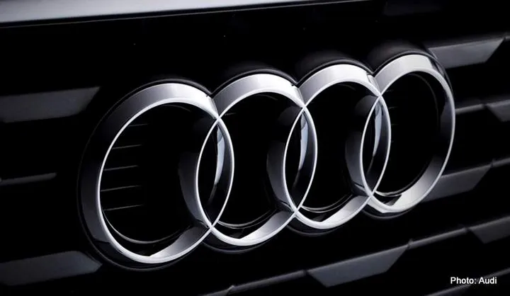 audi-logo-red-emblema-rings-001
