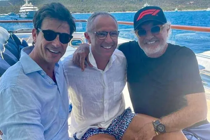 wolff domenicali briatore 2022