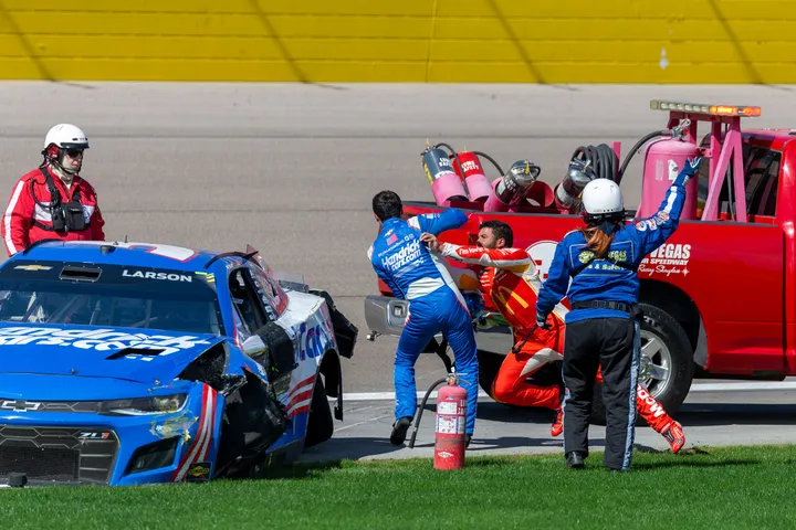 NASCAR suspends Bubba Wallace for Kyle Larson shove