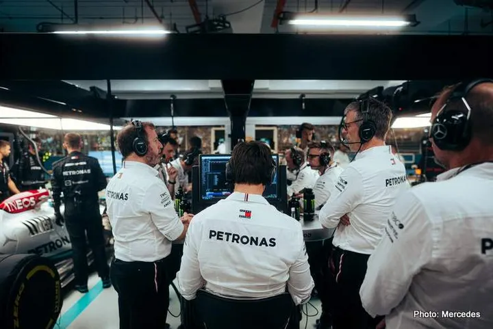 mercedes team garage singapore 2022