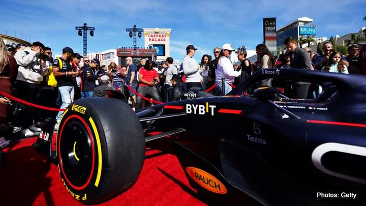 LAS VEGAS, NEVADA - NOVEMBER 05: Fans view a Red Bull car at the fan fest during the Formula 1 Las Vegas Grand Prix 2023 launch party on November 05, 2022 on the Las Vegas Strip in Las Vegas, Nevada. (Photo by Alex Bierens de Haan - Formula 1/Formula 1 via Getty Images)