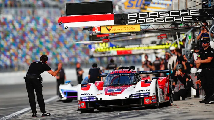Porsche Tackles the 24 Hours of Daytona - Stuttcars