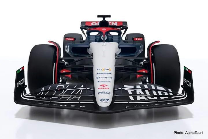 Scuderia AlphaTauri AT04 - Car Launch 2023