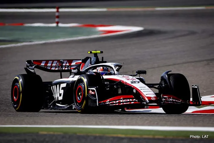 BAHRAIN INTERNATIONAL CIRCUIT, BAHRAIN - FEBRUARY 23: Nico Hulkenberg, Haas VF-23 during the Bahrain February Testing at Bahrain International Circuit on Thursday February 23, 2023 in Sakhir, Bahrain. (Photo by Sam Bloxham / LAT Images)