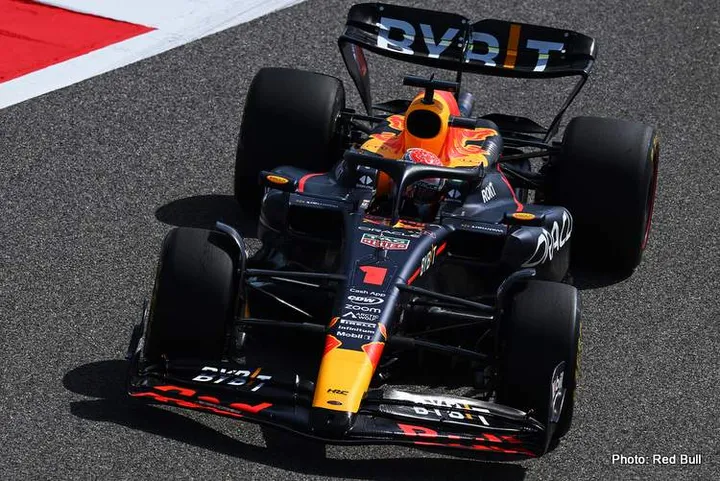 Bahrain Testing Day 1: Verstappen tops morning session