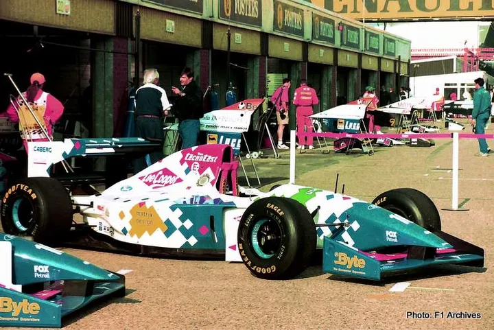1994 Footwork FA15