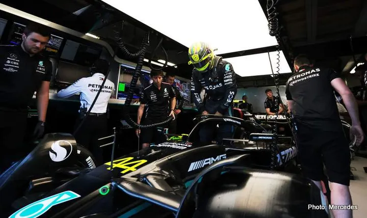 hamilton moanco 2023 f1 garage