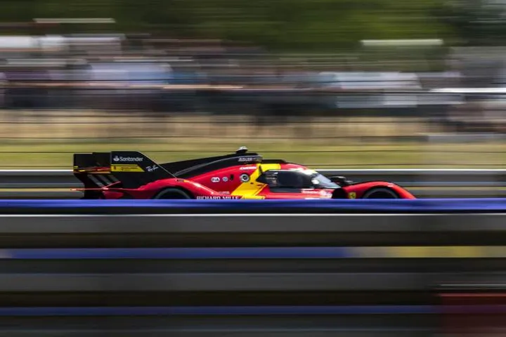 2300305-hypercar-24h-le-mans-thursday