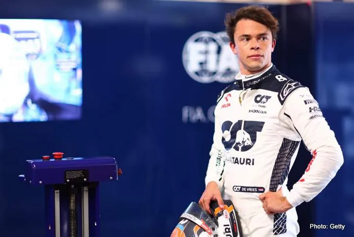 De Vries: I'm going to take a course at Harvard