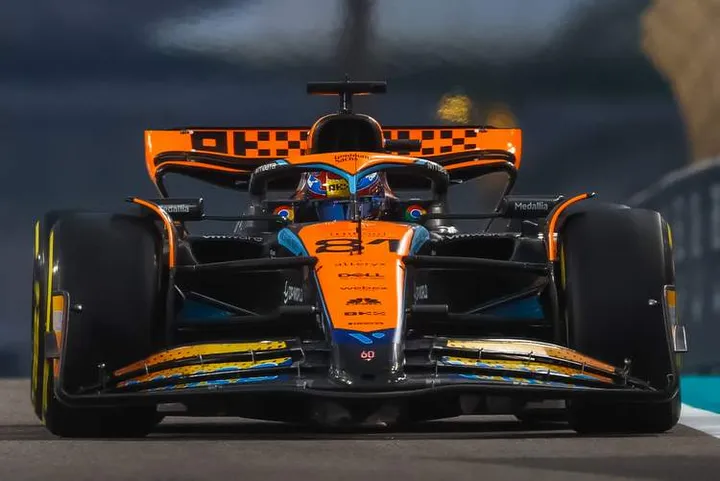 mclaren piastri fp1 abu dhabi