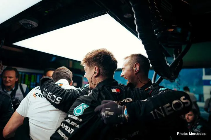 mercedes team abu dhabi 2 2023