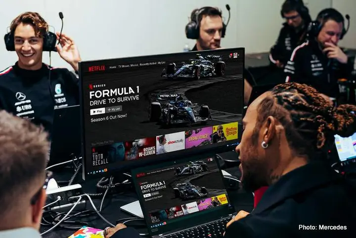 russell hamilton f1 testing mercedes bahrain
