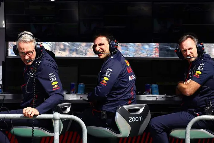 MELBOURNE, AUSTRALIA - MARCH 31: Red Bull Racing Team Manager Jonathan Wheatley, Pierre Wache, Chief Engineer of Performance Engineering at Red Bull Racing and Red Bull Racing Team Principal Christian Horner look on from the pitwall during practice ahead of the F1 Grand Prix of Australia at Albert Park Grand Prix Circuit on March 31, 2023 in Melbourne, Australia. (Photo by Mark Thompson/Getty Images)