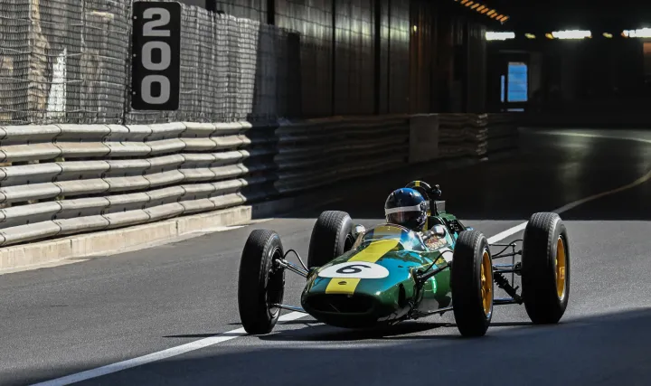 Race B: Middlehurst (Lotus) equals Graham Hill! - Automobile Club de Monaco