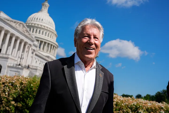 Andrett: First, I'd like to make something clear... f1 bid congress