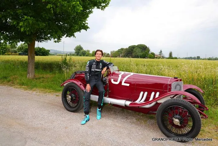 Russell drives historic Mercedes to collect Trofeo Bandini Award