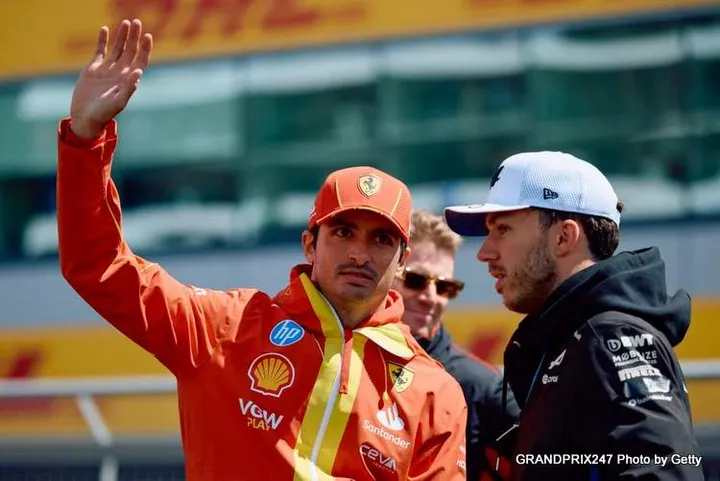 Gasly did his fair share trying to lure Sainz to Alpine