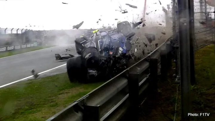 logan sargeant f1 crash fp3 f1 dutch gp