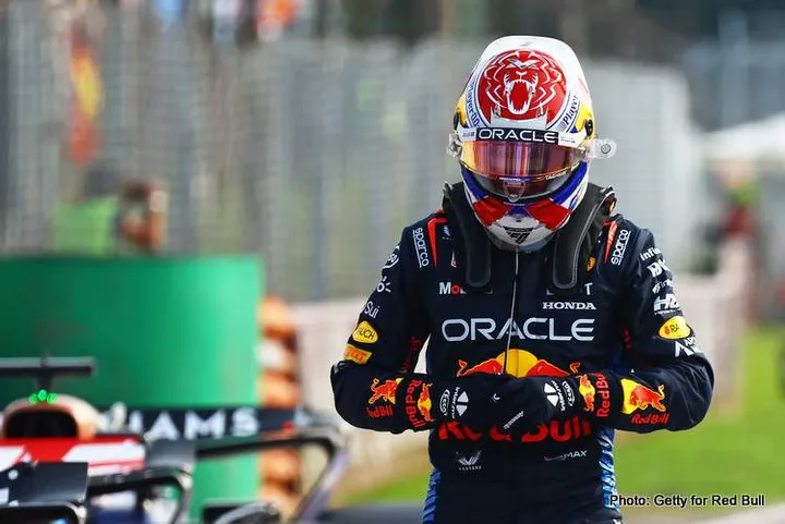 MONZA, ITALY - AUGUST 31: Seventh qualifier Max Verstappen of the Netherlands and Oracle Red Bull Racing walks in the Pitlane during qualifying ahead of the F1 Grand Prix of Italy at Autodromo Nazionale Monza on August 31, 2024 in Monza, Italy. (Photo by Mark Thompson/Getty Images)
