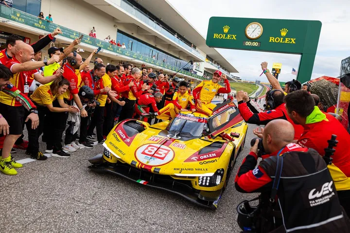 WEC – Après Monza en F1, Ferrari s'impose aussi à Austin Turrini: Winners [Ferrari] celebrate and the loser [McLaren] explains