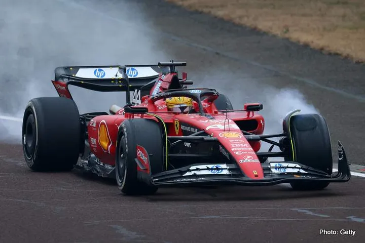 hamilton getty ferrari f1 crash-001