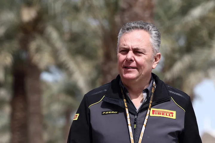 Pirelli steht stark gegen Russells Kritik und verteidigt die Entscheidung für kleinere F1-Reifen 2026. - AutoGear