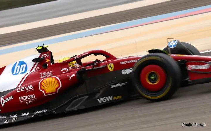 BAHRAIN, BAHRAIN - FEBRUARY 26: Lewis Hamilton of Great Britain driving the (44) Scuderia Ferrari SF-25 on track during day one of F1 Testing at Bahrain International Circuit on February 26, 2025 in Bahrain, Bahrain. (Photo by Zak Mauger/LAT Images)