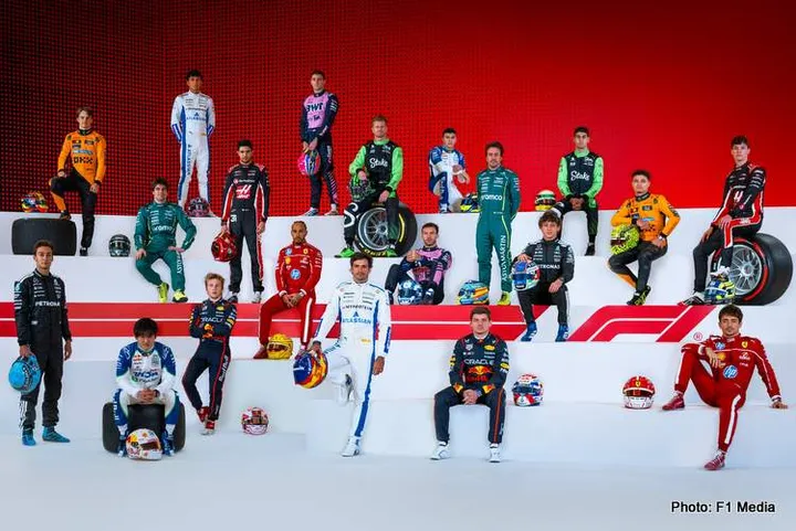 2025 Formula 1 drivers group photo