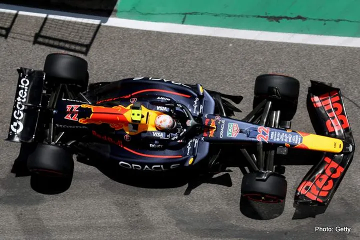 IMOLA, ITALY - MAY 16: Yuki Tsunoda of Japan driving the (22) Oracle Red Bull Racing RB21 on track during practice ahead of the F1 Grand Prix of Emilia-Romagna at Autodromo Internazionale Enzo e Dino Ferrari on May 16, 2025 in Imola, Italy. (Photo by Steven Tee/LAT Images) // Getty Images / Red Bull Content Pool // SI202505160396 // Usage for editorial use only //