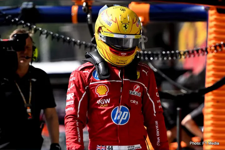 lewis hamilton body language says it all spa f1 sprint race-001