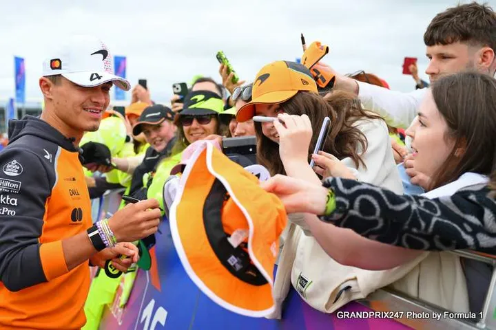 Norris-Fans-Silverstone-2025
