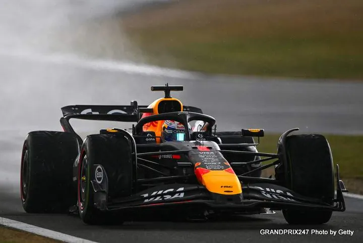 NORTHAMPTON, ENGLAND - JULY 06: Max Verstappen of the Netherlands driving the (1) Oracle Red Bull Racing RB21 on track during the F1 Grand Prix of Great Britain at Silverstone Circuit on July 06, 2025 in Northampton, England. (Photo by Rudy Carezzevoli/Getty Images) // Getty Images / Red Bull Content Pool // SI202507060338 // Usage for editorial use only //