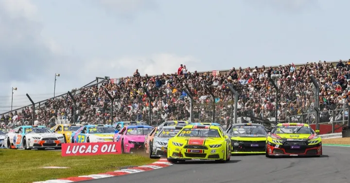 NASCAR-Trucks: Justin Kunz mit solidem Ergebnis in Mosport - Leadlap.de