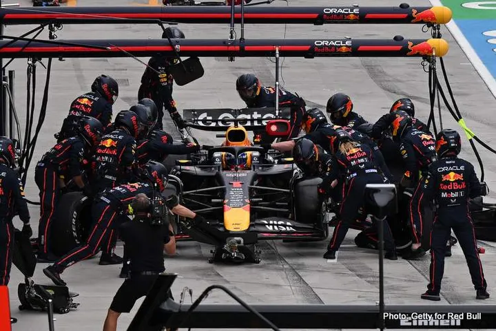 BUDAPEST, HUNGARY - AUGUST 03: Max Verstappen of the Netherlands driving the (1) Oracle Red Bull Racing RB21 makes a pitstop during the F1 Grand Prix of Hungary at Hungaroring on August 03, 2025 in Budapest, Hungary. (Photo by Sam Bagnall/Sutton Images) // Getty Images / Red Bull Content Pool // SI202508030460 // Usage for editorial use only //