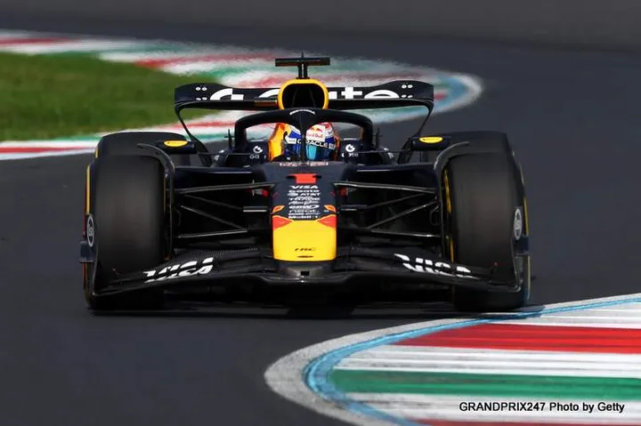 MONZA, ITALY - SEPTEMBER 07: Max Verstappen of the Netherlands driving the (1) Oracle Red Bull Racing RB21 on track during the F1 Grand Prix of Italy at Autodromo Nazionale Monza on September 07, 2025 in Monza, Italy. (Photo by Zak Mauger/LAT Images) // Getty Images / Red Bull Content Pool // SI202509071111 // Usage for editorial use only //